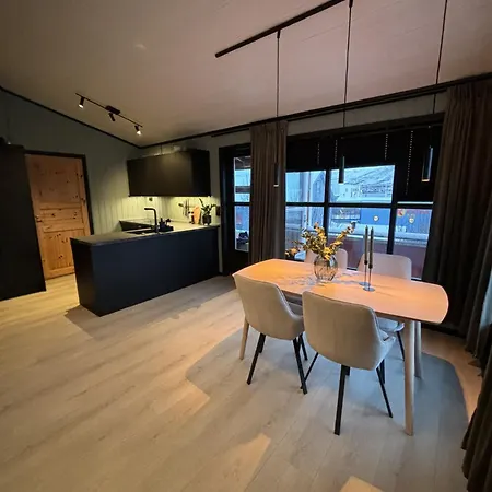Koselig Sentral Med Gratis Parkering Apartament